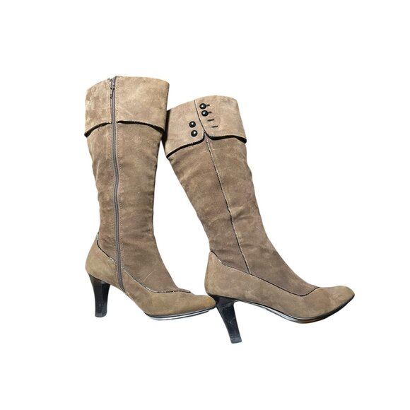 SOLF.Women Brown Suede Knee-High Heeled Boots Size 7.5   & Button Details - Picture 1 of 13